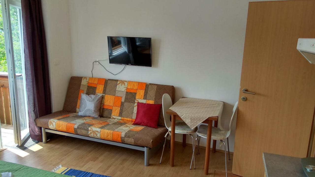 Apartmaji Suhorje Exterior photo